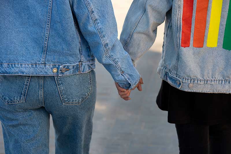 comunidad de inmigrantes lgbtq en california